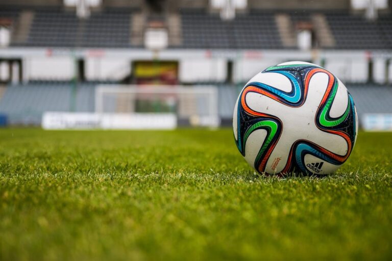 Futbolowa dyplomacja: Piłka nożna jako narzędzie międzynarodowej współpracy