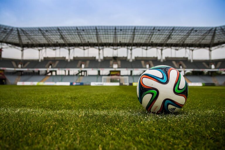 Polska piłka nożna na arenie międzynarodowej: Wyzwania i perspektywy