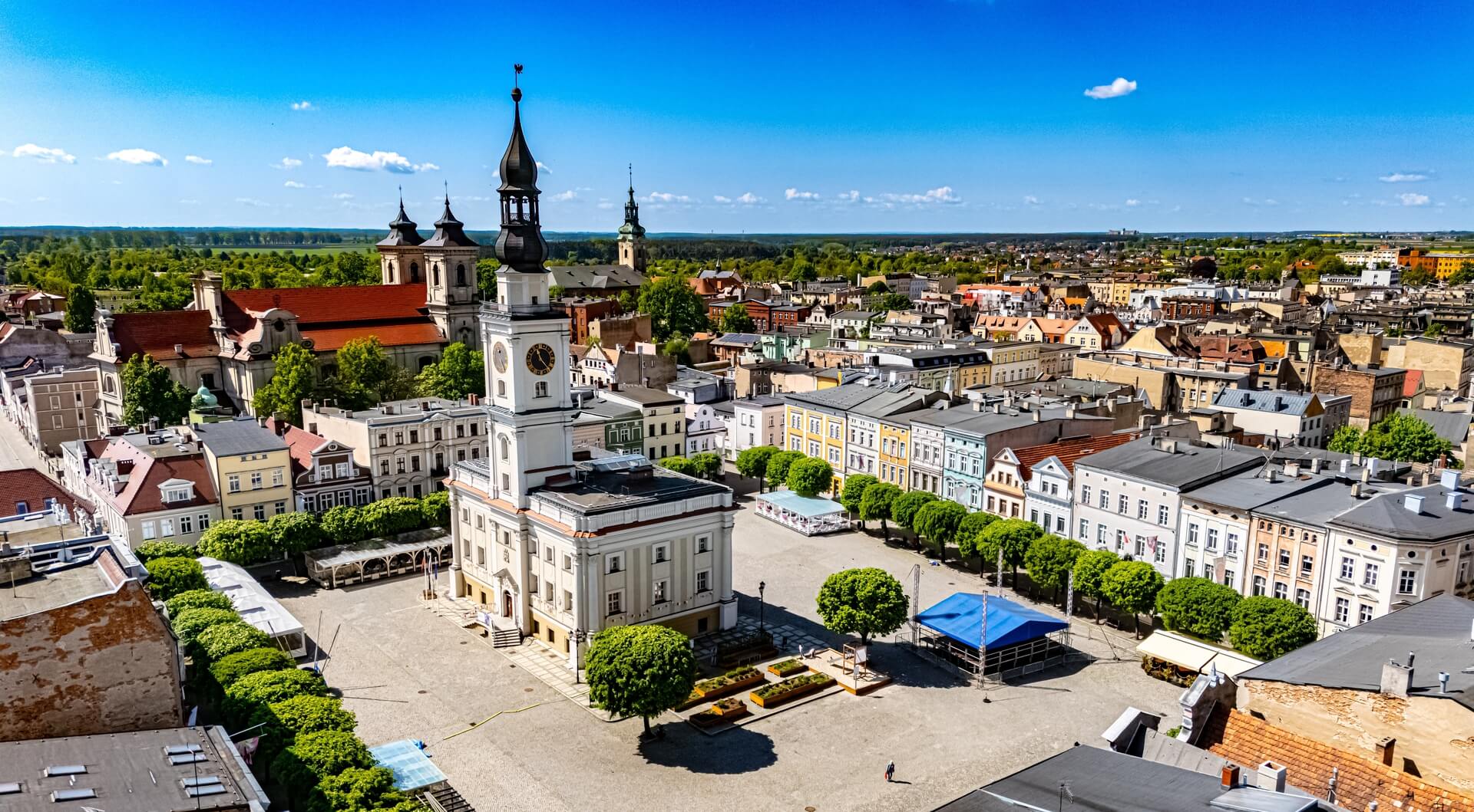 Polonia Leszno – klub z tradycją, ambicjami i silnym miejscem na piłkarskiej mapie regionu